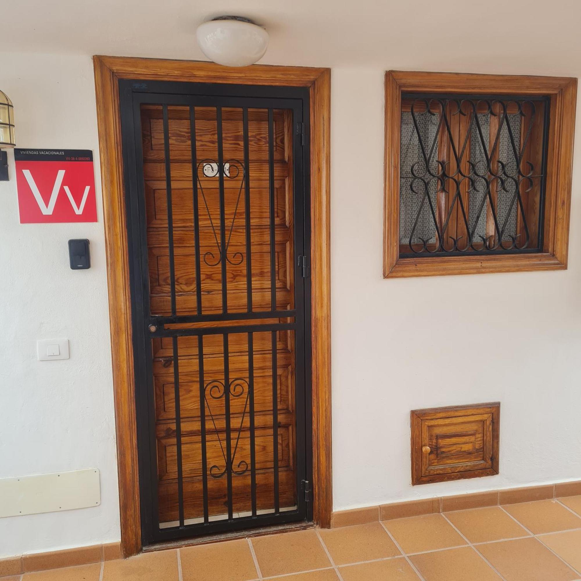 Parque Santiago II Two Bedrooms With Amazing Views Arona  Room photo